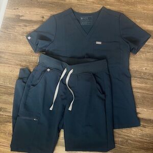 FIGS Navy Blue Scrub Set